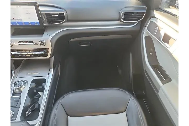 $30545 : Ford Explorer 2022 AWD XLT 4 image 10