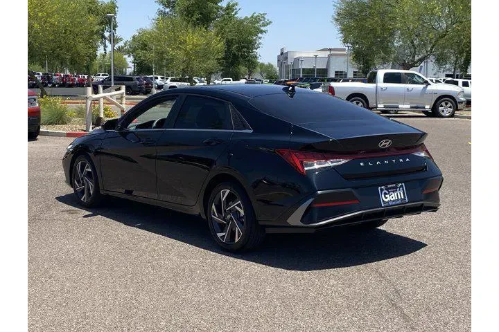 $21514 : Hyundai ELANTRA 2024 SEL 4dr image 5