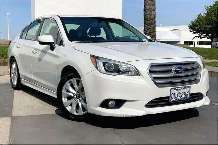 $11985 : Subaru Legacy 2016 AWD 2.5i image 2