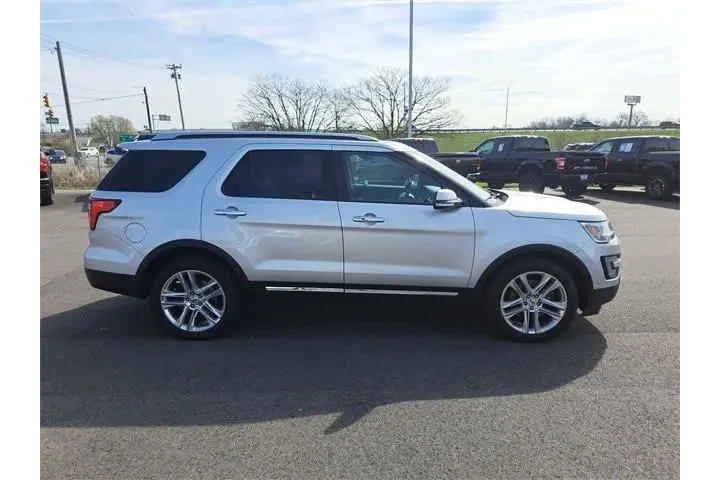 $10866 : Ford Explorer 2017 AWD Limit image 6