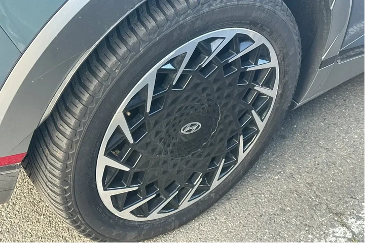 $32990 : Hyundai IONIQ 5 2024 AWD Lim image 7