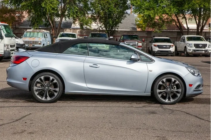 $14950 : 2016 Cascada Premium image 4