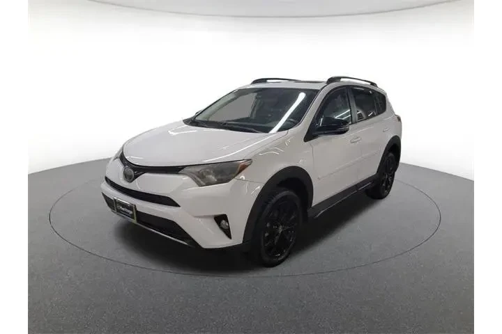 $19000 : Toyota RAV4 2018 AWD Adventu image 1
