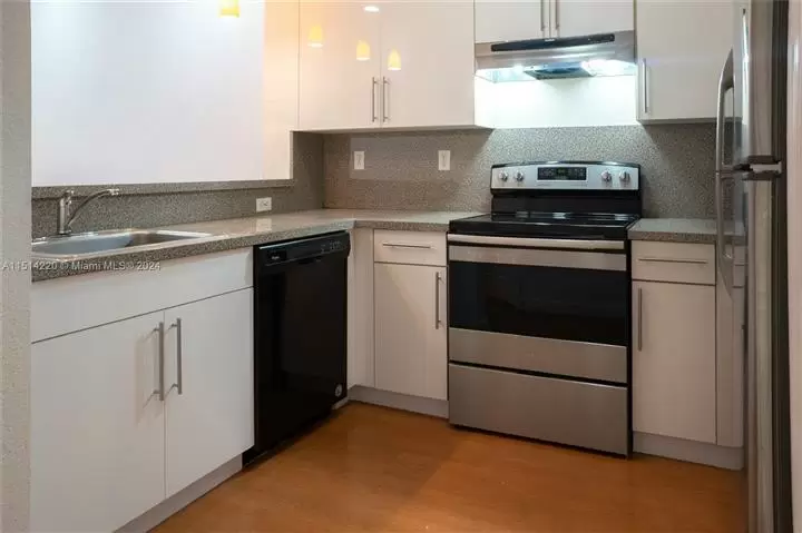 $2350 : Miami Lakes image 3