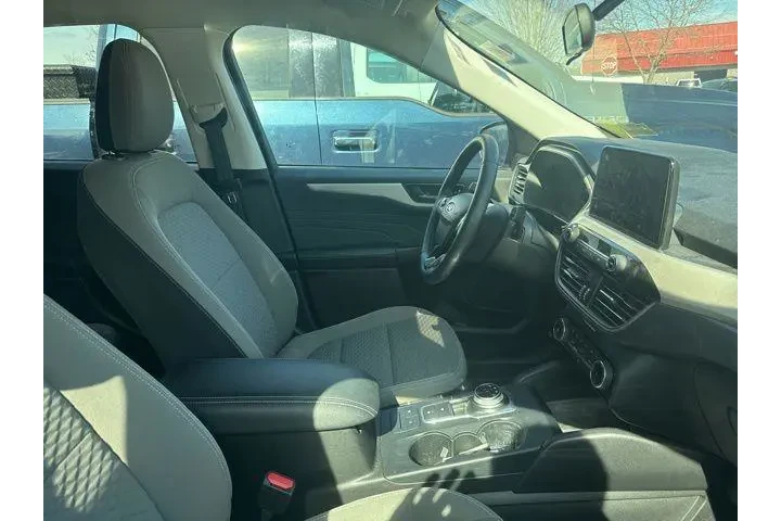 $20992 : Ford Escape 2022 AWD SE 4dr image 5