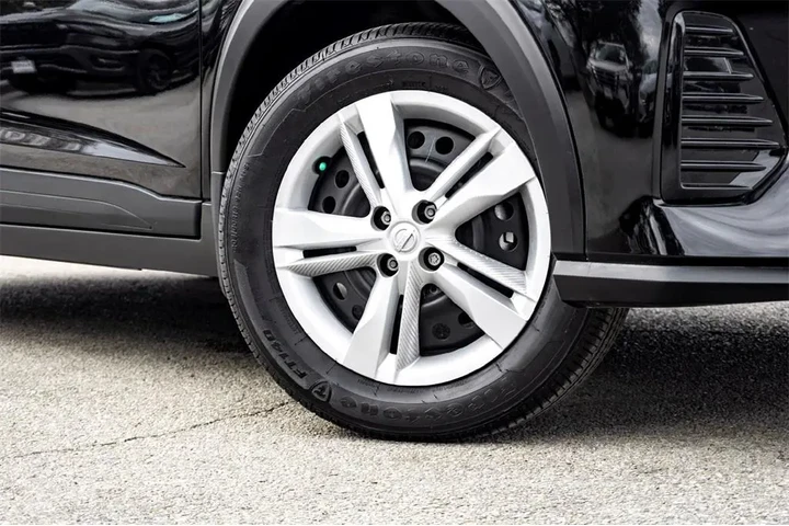 $20999 : Nissan Kicks Play 2025 S 4dr image 2