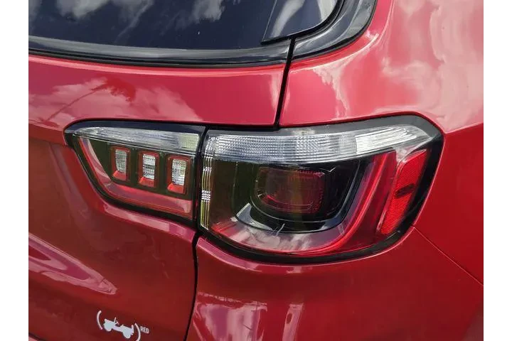 $20698 : Jeep Compass 2022 4x4 (Red) image 9