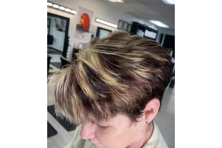 Magic hair Salon image 7