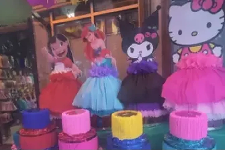 Piñatas image 1