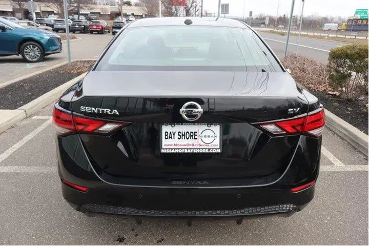 $15897 : Nissan Sentra 2022 SV 4dr Se image 7