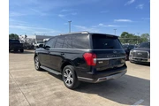 $39959 : Ford Expedition 2022 4x2 XLT thumbnail