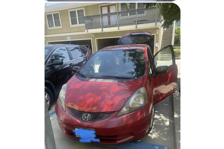 $6000 : Título limpio image 1