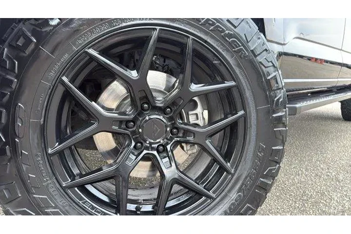 $38452 : Ford F-150 2022 4x4 XLT 4dr image 9