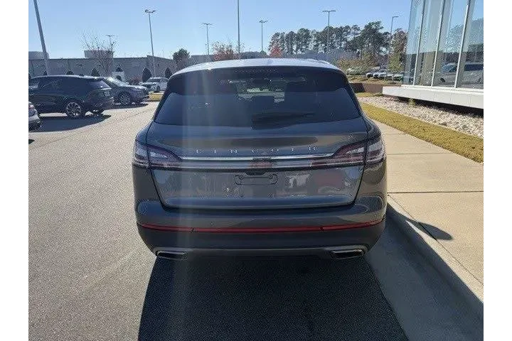 $37459 : Lincoln Nautilus 2022 AWD Re image 8