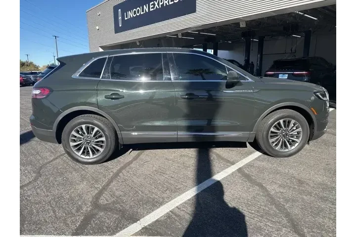 $29326 : Lincoln Nautilus 2022 AWD St image 4