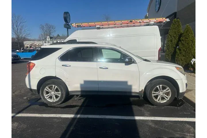 $5995 : Chevrolet Equinox 2012 LT 4d image 2