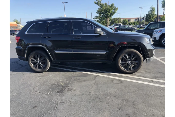$5500 : Se vende jeep image 2