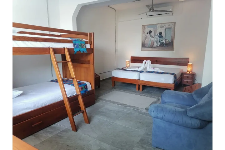 $22 : Casa Paco image 9