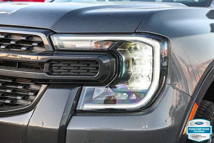 Ford Ranger 2024 4x2 XLT 4dr image 4