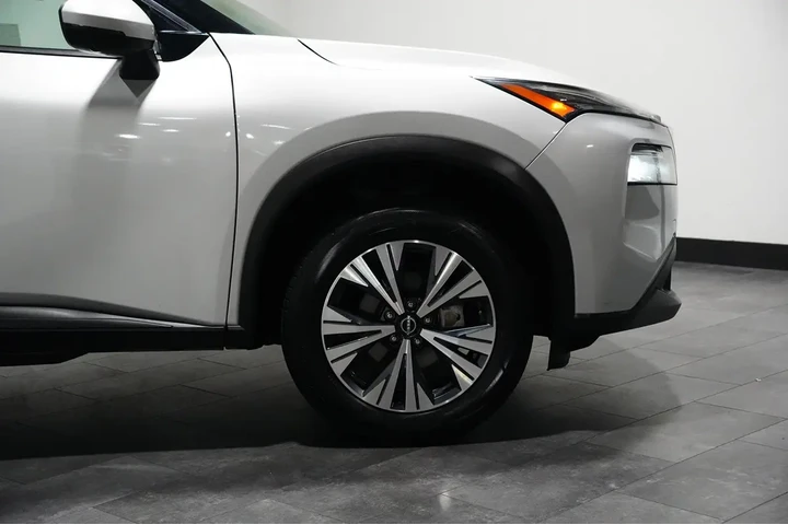 $15163 : 2021 Rogue image 4