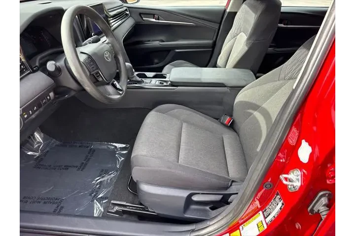 $26420 : Toyota Camry 2025 LE 4dr Sed image 9