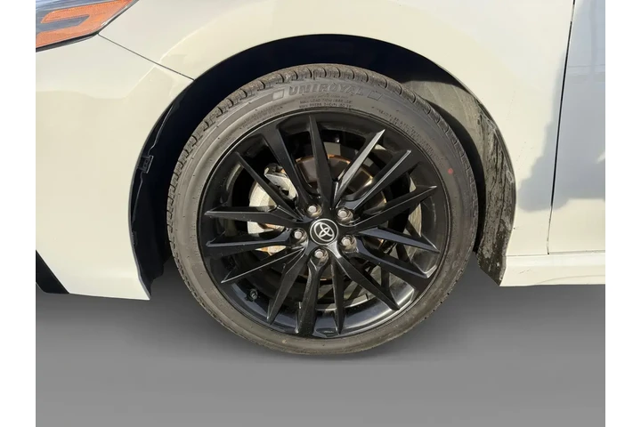 $26583 : Toyota Camry 2024 XSE 4dr Se image 9