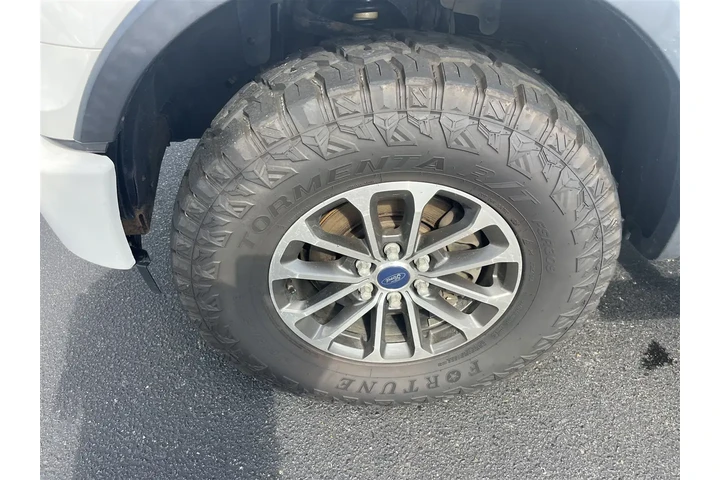 $22995 : 2017 F-150 Lariat SuperCrew 6 image 9