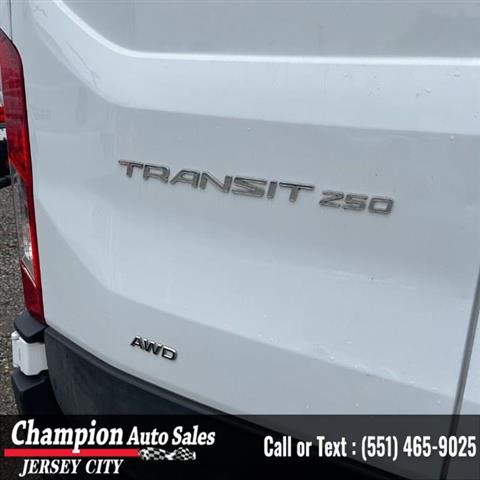 Used 2022 Transit Cargo Van T image 5