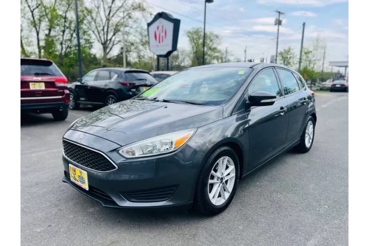 $8995 : 2015 Focus SE image 1