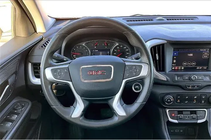 $21746 : GMC Terrain 2024 AWD SLE 4dr image 5