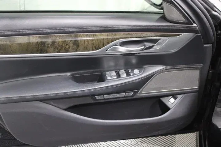 $29954 : BMW 7 Series 2018 AWD ALPINA image 3