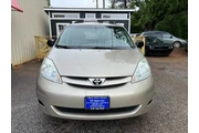 $9999 : 2010 Sienna LE 8-Passenger thumbnail