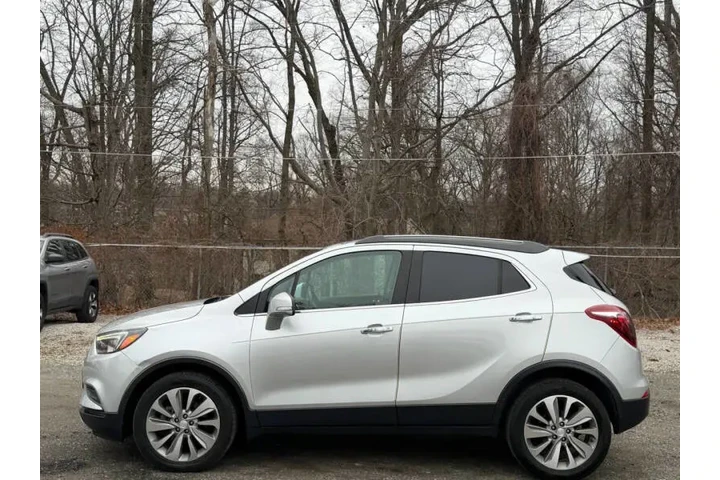 $9550 : 2018 Encore Preferred image 5