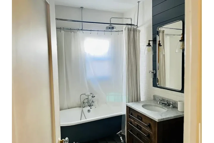 $1500 : Located in desirable Mid-City image 10