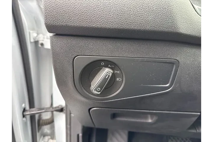 $17021 : Volkswagen Tiguan 2019 SE 4d image 10