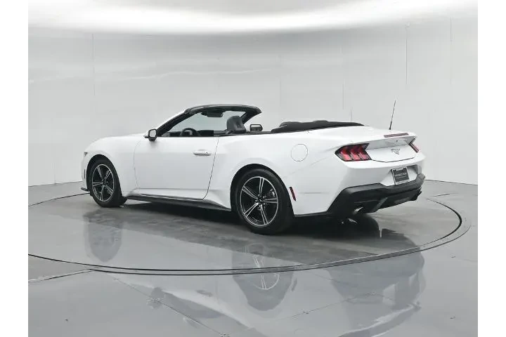 $24600 : Ford Mustang 2024 EcoBoost 2 image 7