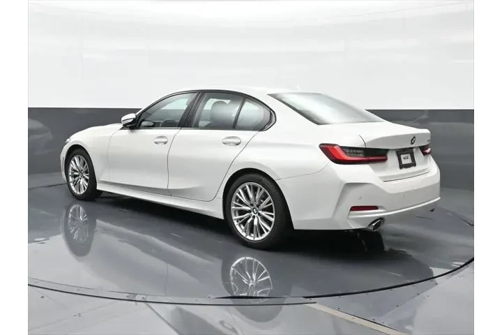 $39981 : BMW 3 Series 2023 330i 4dr S image 4