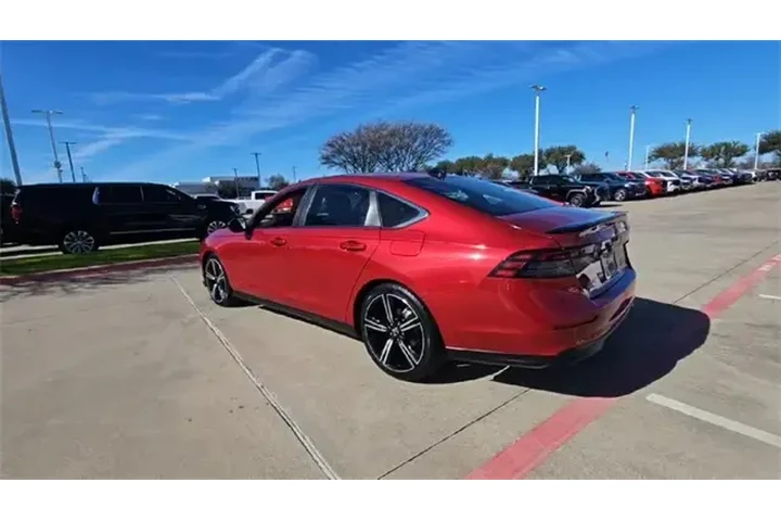 $26987 : Honda Accord Hybrid 2024 Spo image 7