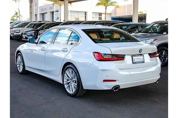 $37191 : BMW 3 Series 2024 330e 4dr S image 6