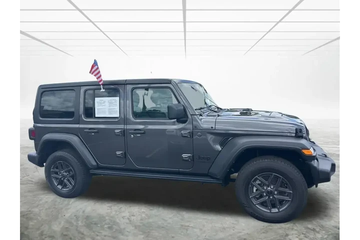 $30738 : Jeep Wrangler 2024 4x4 Sport image 3