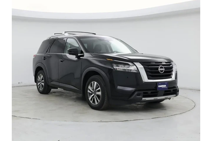 $31998 : Nissan Pathfinder 2023 AWD S image 1