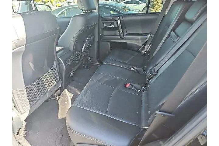 $39354 : Toyota 4Runner 2021 AWD Nigh image 3