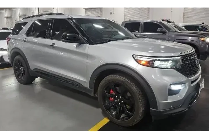 $29400 : Ford Explorer 2021 AWD ST 4d image 3