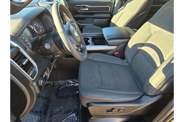 $35694 : Ram 1500 2025 4x4 Big Horn 4 image 10