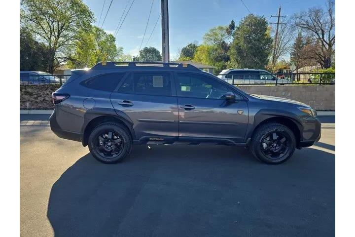 $33995 : Subaru Outback 2023 AWD Wild image 3