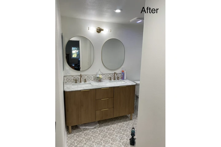 Kitchen and Bathrooms image 3