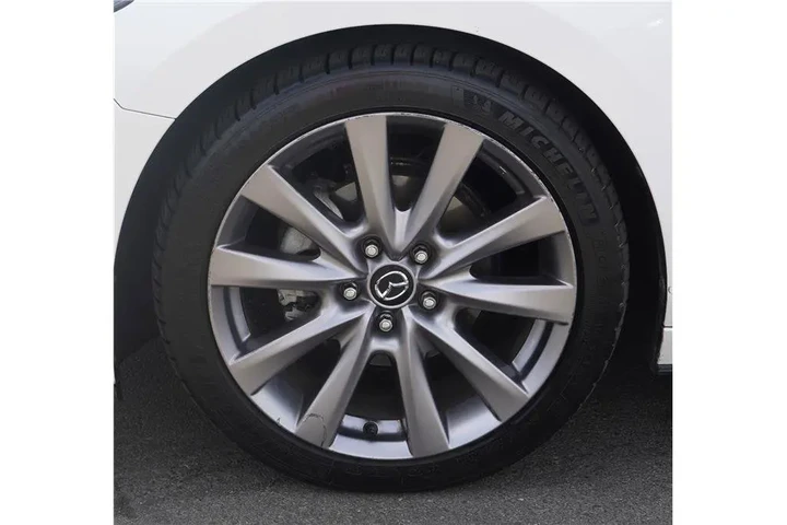 $18984 : 2019 3 Sedan w/Premium Pkg image 10