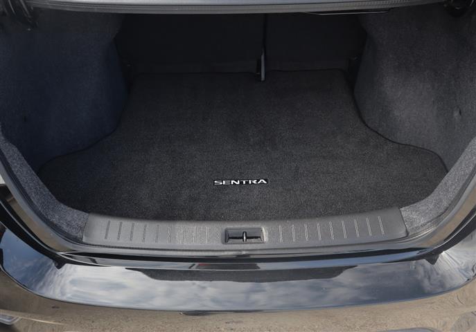 2019 Sentra S CVT image 5