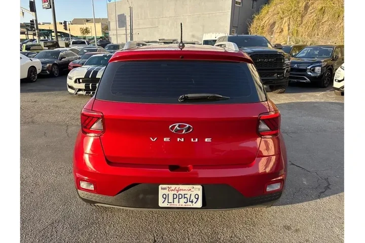 $20100 : Hyundai VENUE 2024 SEL 4dr C image 5