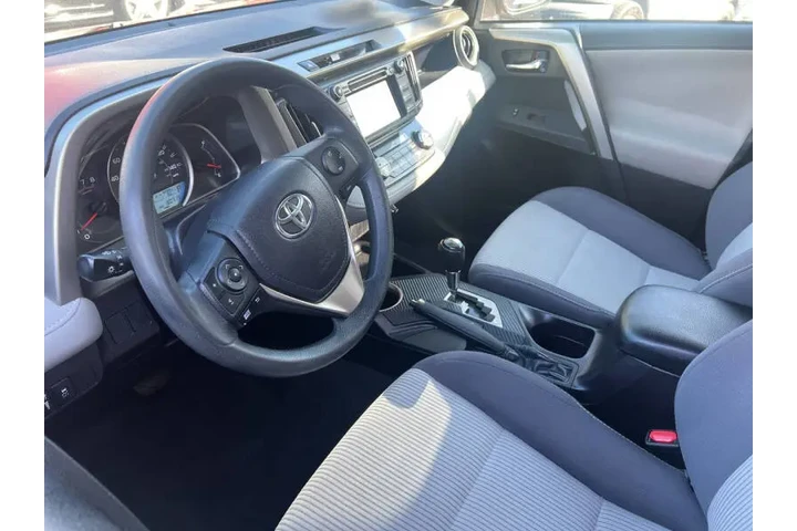 $15995 : 2014 RAV4 XLE image 5